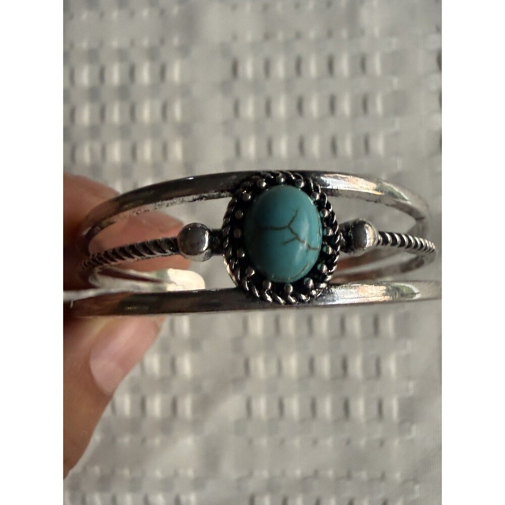 Faux Turquoise Bracelet Silvertone Metal Cuff Bangle Size 7.5 Adjustable